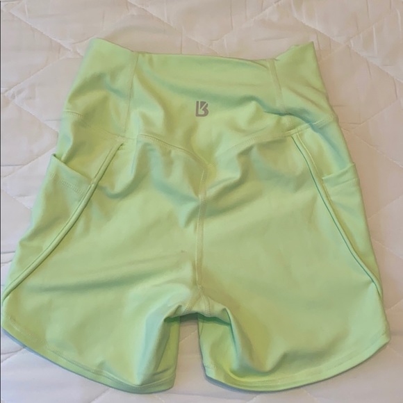 BUFFBUNNY Executive Pocket Short - Picture 6 of 7